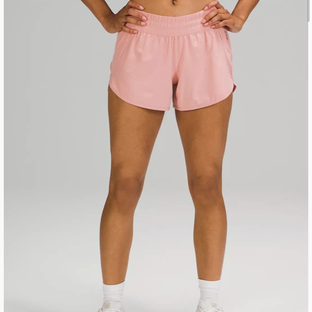 new lululemon tracker shorts! size 8